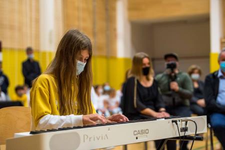 Prireditev – Pozdravljena OSNOVNA ŠOLA ZAGRADEC 61